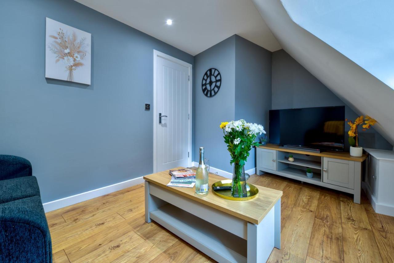 - Stylish 2-bed With Wifi Apartment *